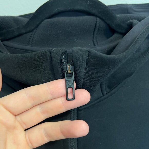 1083 Men's Lululemon Welter Weight Hoodie Size Large Color Black - Picture 2 of 6